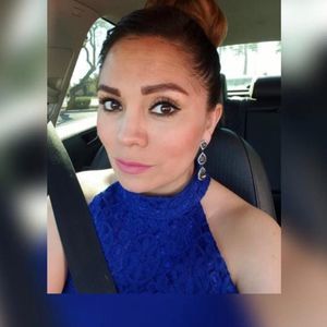 Meet your Posher, Adri